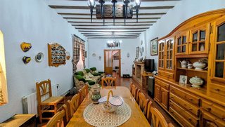 Casa adosada en venta en Tarazona de la Mancha