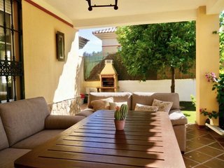 Chalet en venta en Montequinto en Dos Hermanas