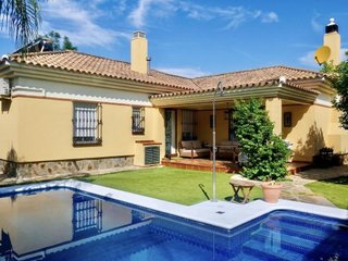 Chalet en venta en Montequinto en Dos Hermanas