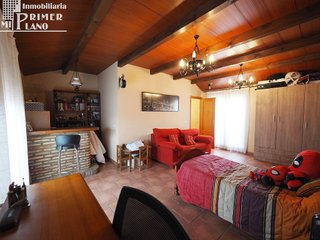 Casa adosada en venta en Tomelloso