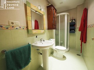 Casa adosada en venta en Tomelloso