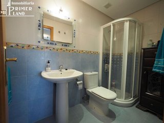 Casa adosada en venta en Tomelloso