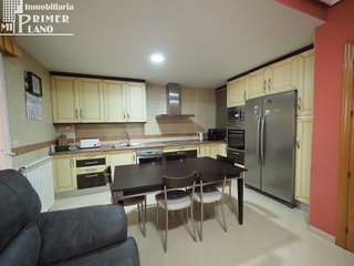 Casa adosada en venta en Tomelloso