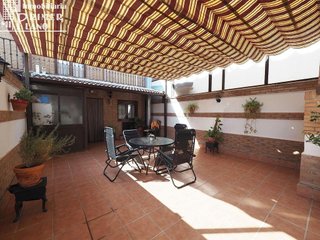 Casa adosada en venta en Tomelloso