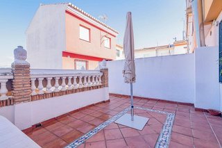 Casa adosada en venta en Cúllar Vega