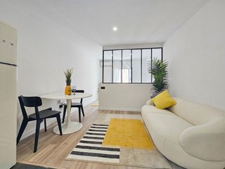 Piso en venta en El Raval en Barcelona
