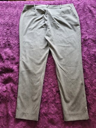 Pantalón gris Zara Talla 42