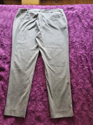 Pantalón gris Zara Talla 42