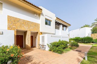 Casa adosada en venta en La Cala Golf - Lagar Martell en Mijas