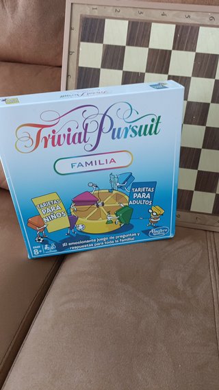 JUEGOS DE MESA: MONOPOLY, TRIVIAL Y AJEDREZ