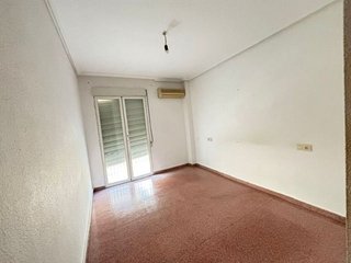 Piso en venta en Florida Alta en Alicante
