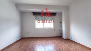 Piso en venta en Centro en Ourense