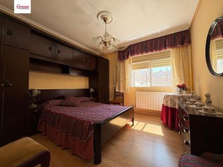 Piso en venta en Plaza España - Villa Pilar - Reyes Católicos - Vadillos en Burgos
