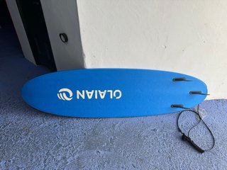 Tabla de surf OLAIAN azul MATALASCAÑAS