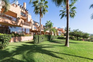 Piso en venta en Los Naranjos en Marbella