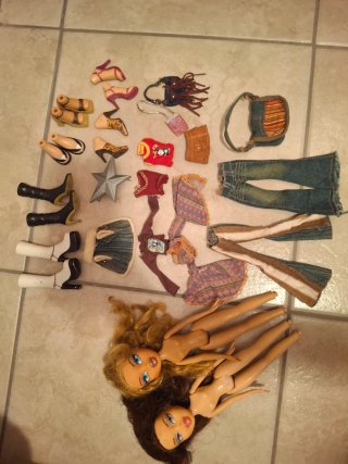 Set Bambole Bratz con Vestiti e Accessori