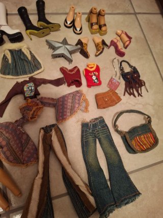 Set Bambole Bratz con Vestiti e Accessori