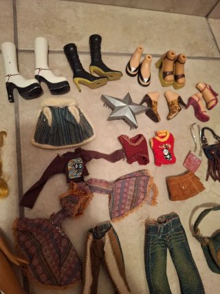 Set Bambole Bratz con Vestiti e Accessori