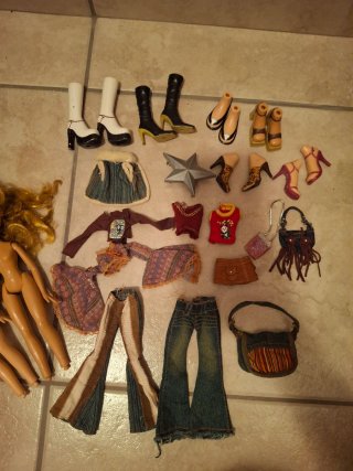 Set Bambole Bratz con Vestiti e Accessori