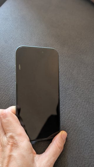 iPhone 16 verde