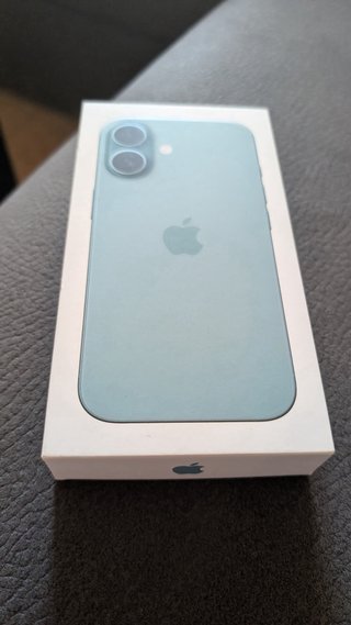 iPhone 16 verde