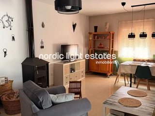 Casa adosada en venta en Benamargosa