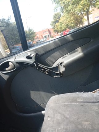 Mercedes-Benz Sprinter 2005