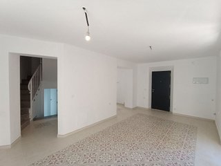 Casa adosada en venta en Hellín