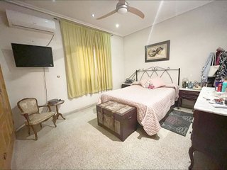 Chalet en venta en Peña de las Águilas en Elche
