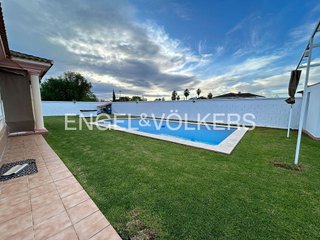 Chalet en venta en Castilleja de la Cuesta
