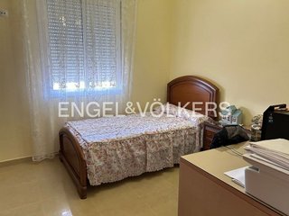 Chalet en venta en Las Almenas en Tomares