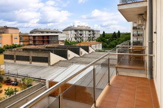 Piso en venta en Santa Eugènia en Girona