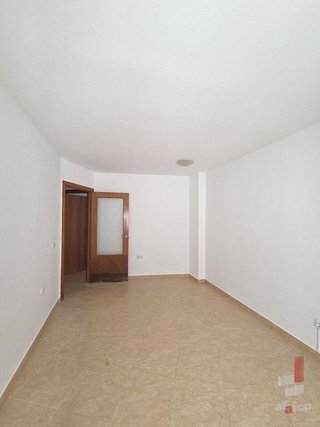Local comercial en alquiler en Les Roquetes en Barcelona