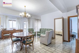 Piso en venta en Camino de Ronda - Rosaleda en Granada