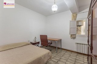 Piso en venta en Camino de Ronda - Rosaleda en Granada