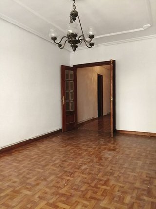 Piso en venta en Inmobiliaria - Barreda en Torrelavega