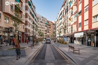 Piso en venta en Camino de Ronda - Rosaleda en Granada