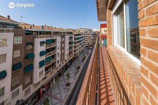 Piso en venta en Camino de Ronda - Rosaleda en Granada