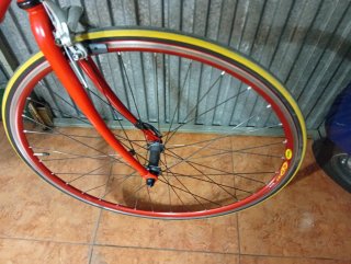 Bicicleta Urbana Roja