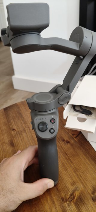 DJI Osmo Mobile 3 Gimbal