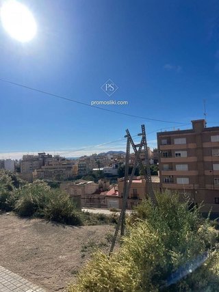 Casa adosada en venta en Crevillent