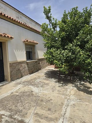 Casa pareada en venta en La Granja-La Colina-Los Pastores en Algeciras