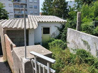 Chalet en venta en Grove (O)