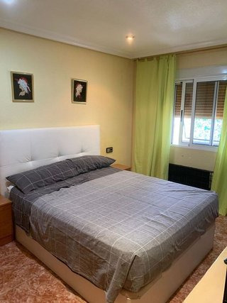 Piso en venta en Ciudad Jardín en Alicante