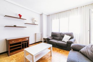 Piso en venta en Santo Domingo y San Martín  en Huesca