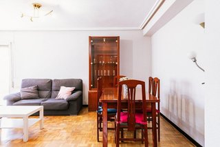 Piso en venta en Santo Domingo y San Martín  en Huesca