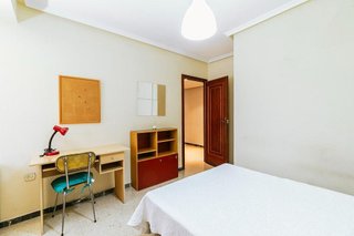 Piso en venta en Santo Domingo y San Martín  en Huesca