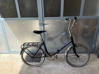 Bicicleta plegable retro para reparar