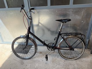 Bicicleta plegable retro para reparar