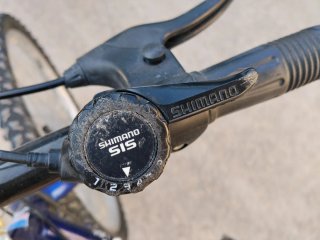 Bicicleta de montaña azul Adventure One
